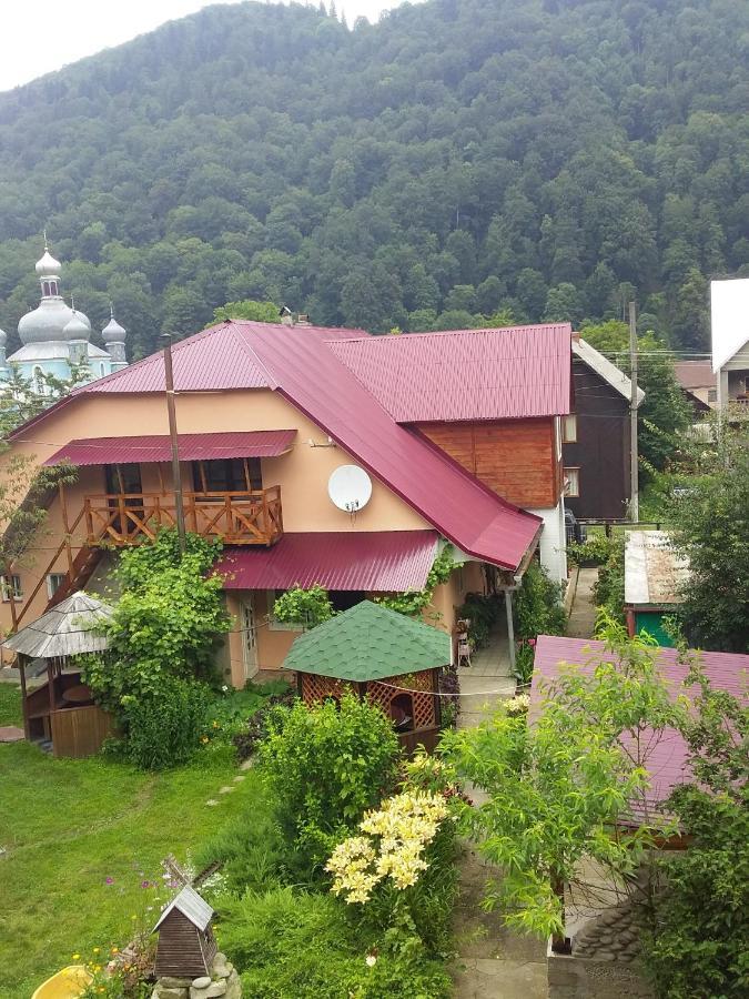 Садиба У Галина Та Йосипа Hotel Ust'-Chorna Exterior foto